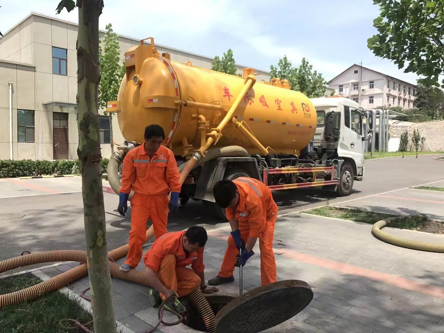 惠农化粪池清理与5-8吨吸粪车施工效率分析